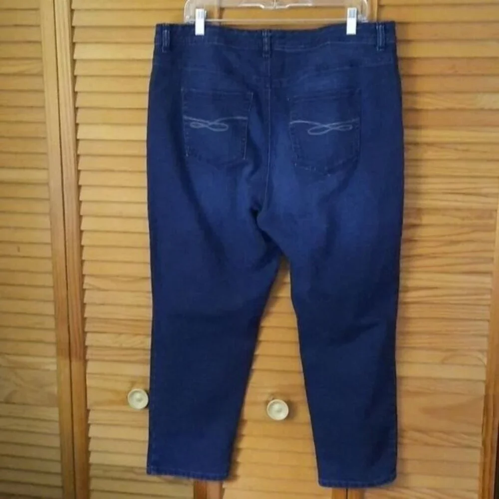 Style & Co Woman Dark Wash Slim Leg Denim Jeans Size 16WP